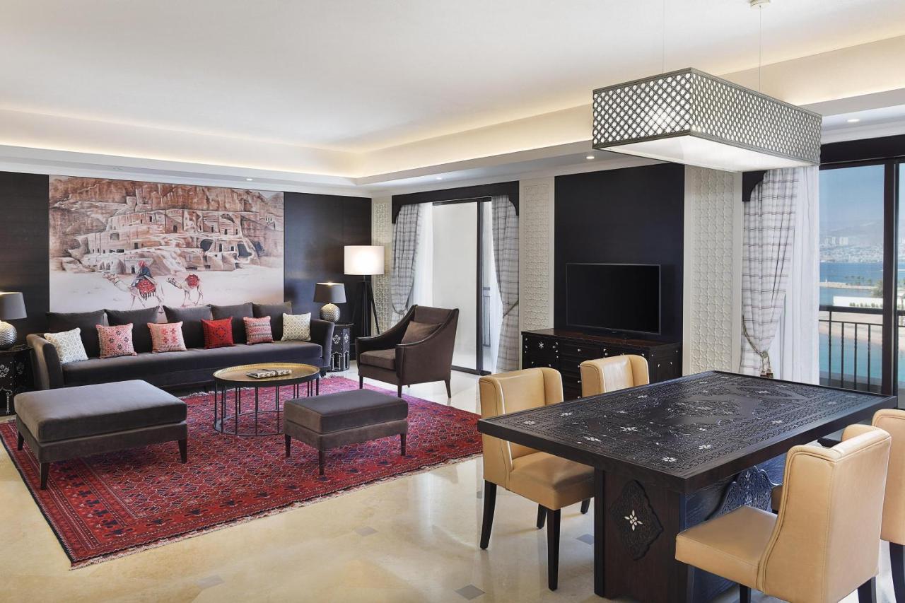 Al Manara, A Luxury Collection Hotel, Aqaba Luaran gambar A suite at the hotel